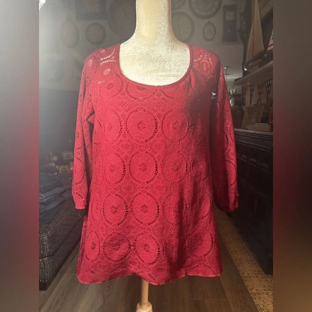 New Directions Burgundy Lace Overlay Scoop Neck Shirt 3/4 Sleeves Size Large EPC